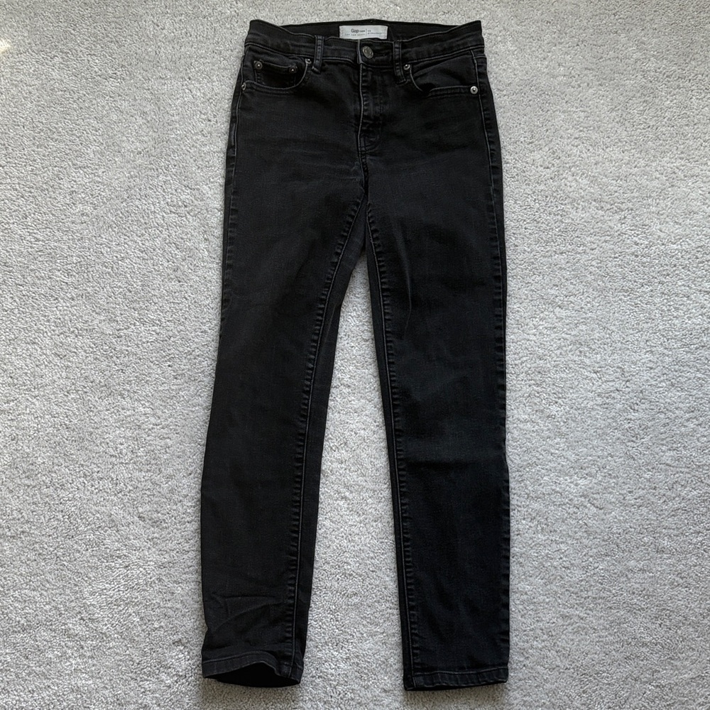 GAP Women's Classic Black Skinny Jeans